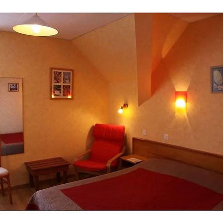 Les Chemins Francis - Modern Hotel Bagnols-les-Bains Eksteriør bilde
