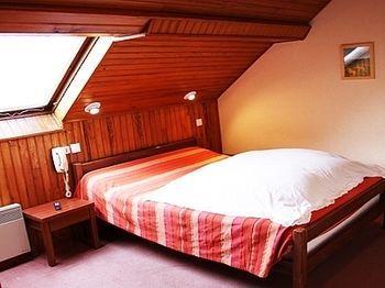 Les Chemins Francis - Modern Hotel Bagnols-les-Bains Eksteriør bilde