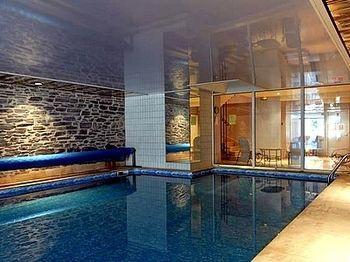 Les Chemins Francis - Modern Hotel Bagnols-les-Bains Eksteriør bilde