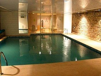Les Chemins Francis - Modern Hotel Bagnols-les-Bains Eksteriør bilde