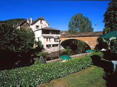 Les Chemins Francis - Modern Hotel Bagnols-les-Bains Eksteriør bilde